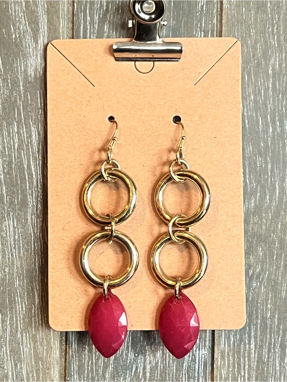 Vintage Gold Link Drop Earrings with Burgundy Gemstone